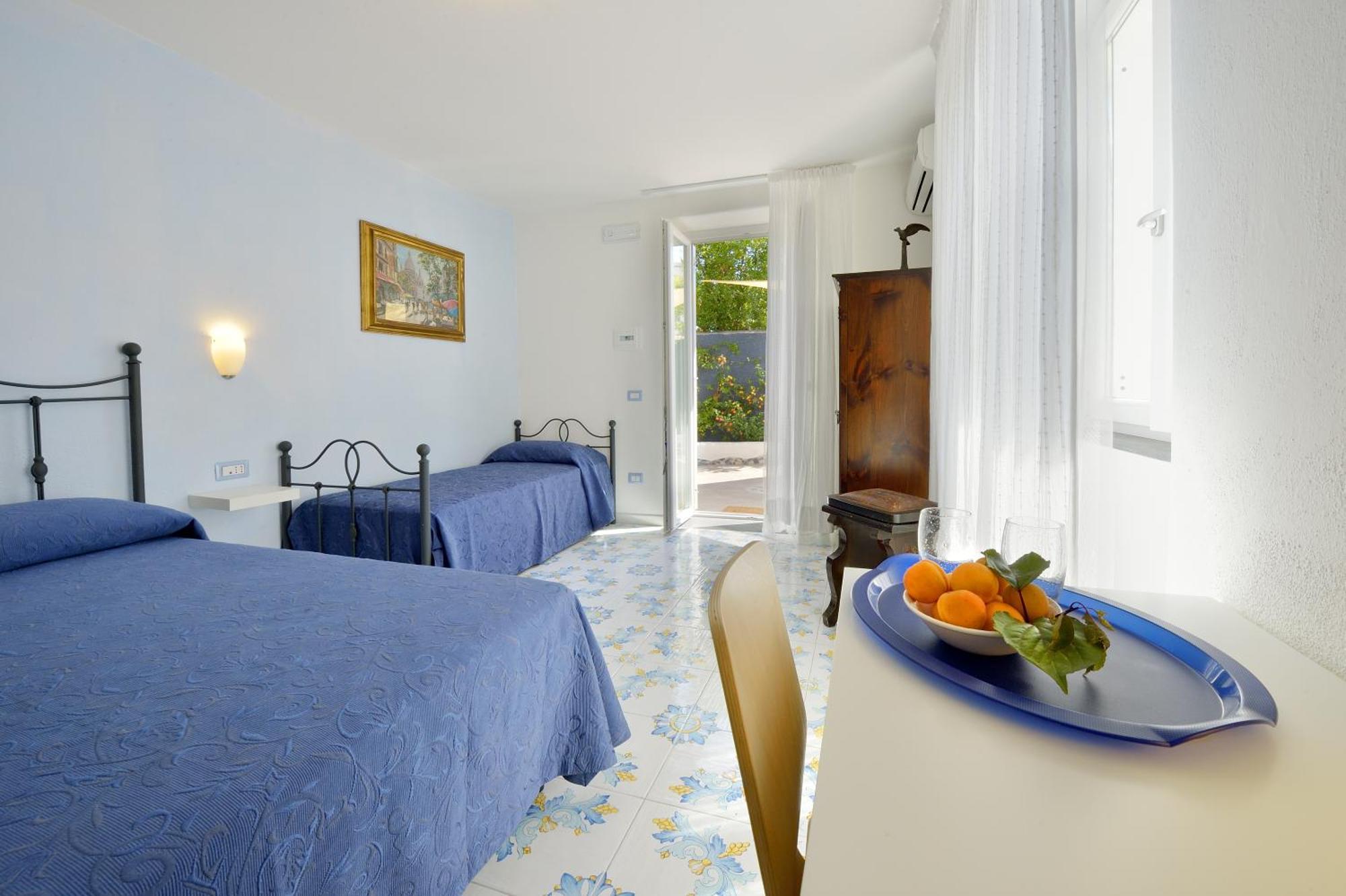 Bnb Le Isole Bed & Breakfast Forio  Room photo